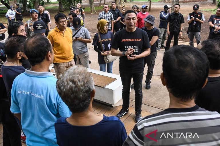 Kampanye-Cagub-DKI-Jakarta-Dharma-Kun-di-Lapangan-Banteng-250924-sth-3