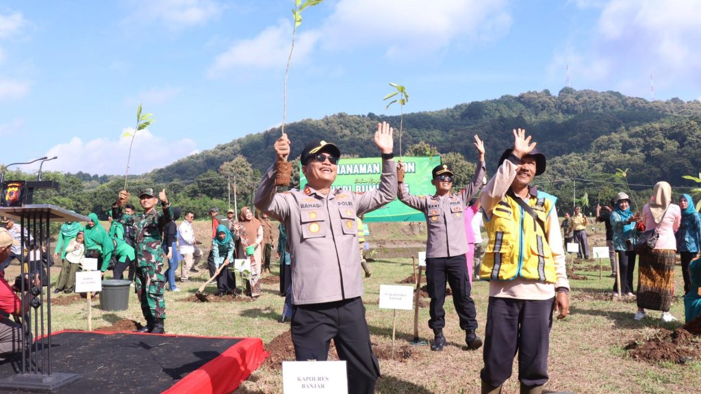 04E6E123-EBBB-4A12-AA18-18EEEA0E4FF6