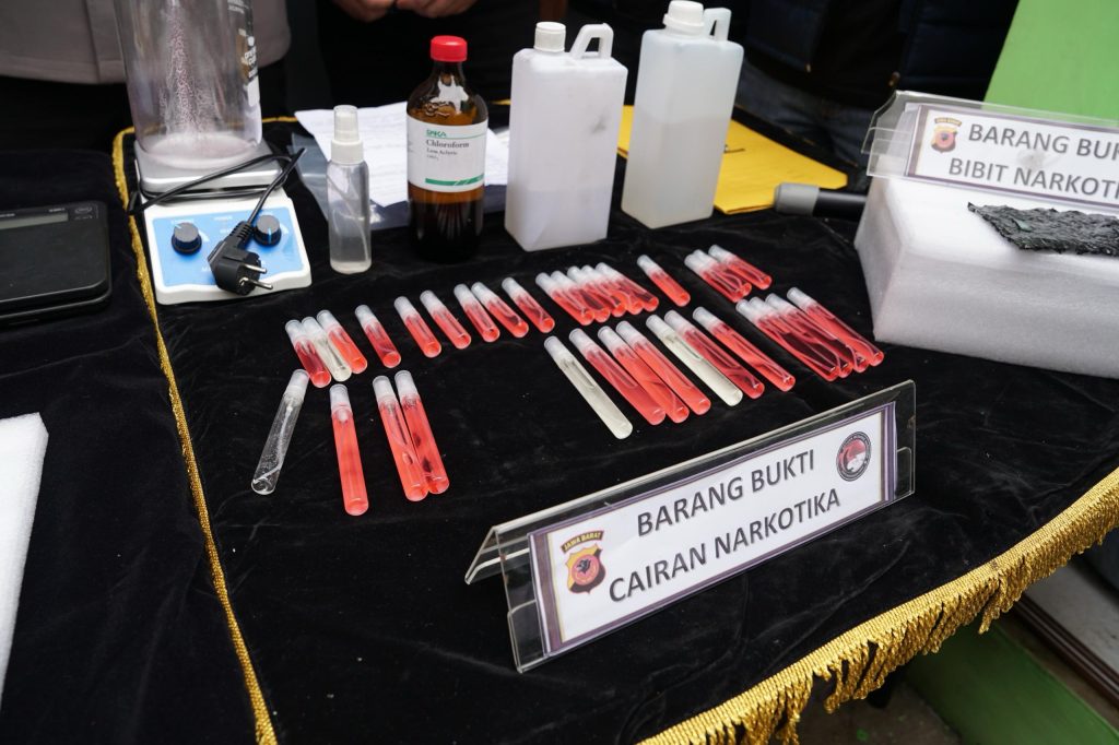 5995CB25-74B3-4566-85B5-0FD5229C8CC9