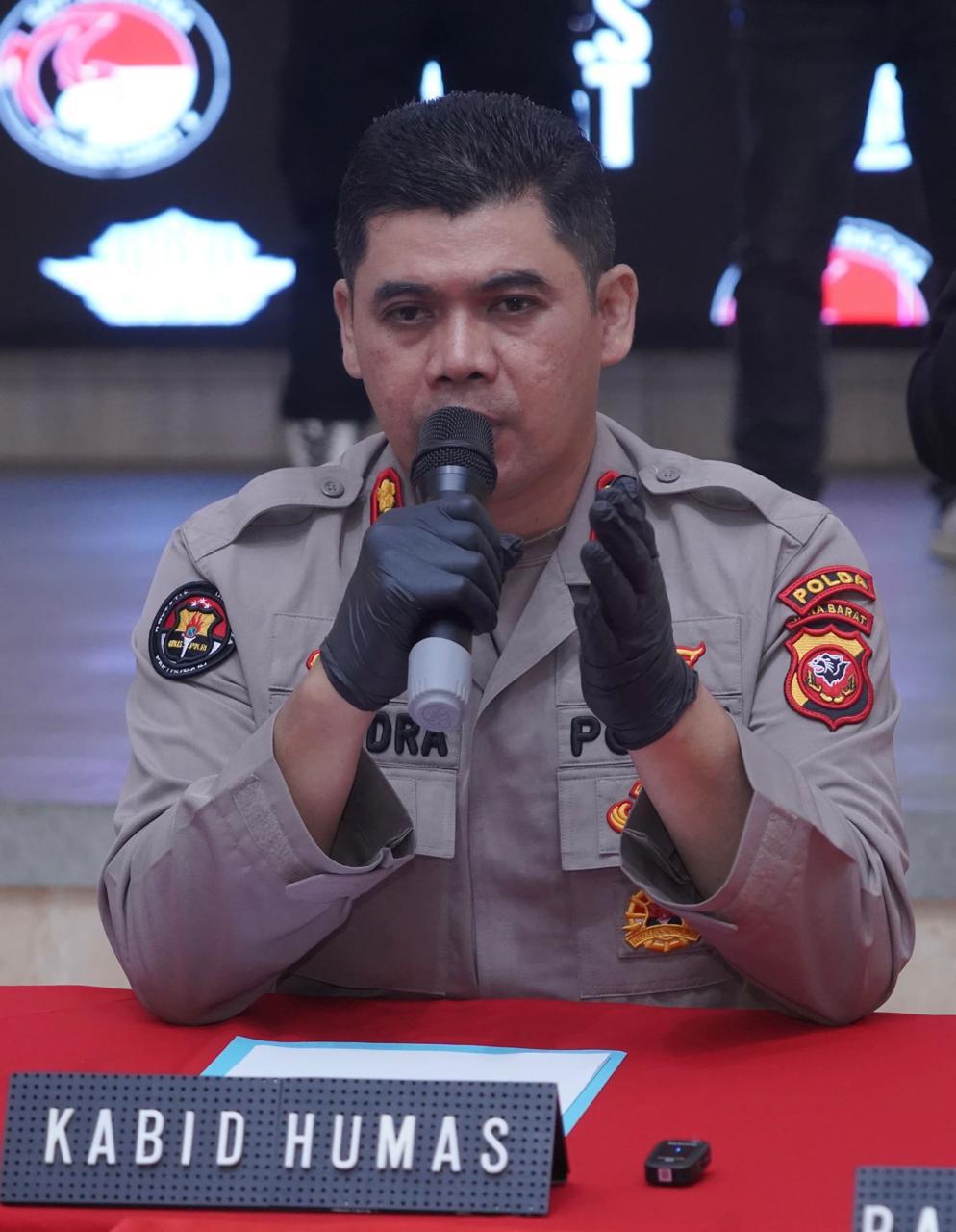 F34BD1E6-2232-43CB-AD94-D4E3B8DAEEFD